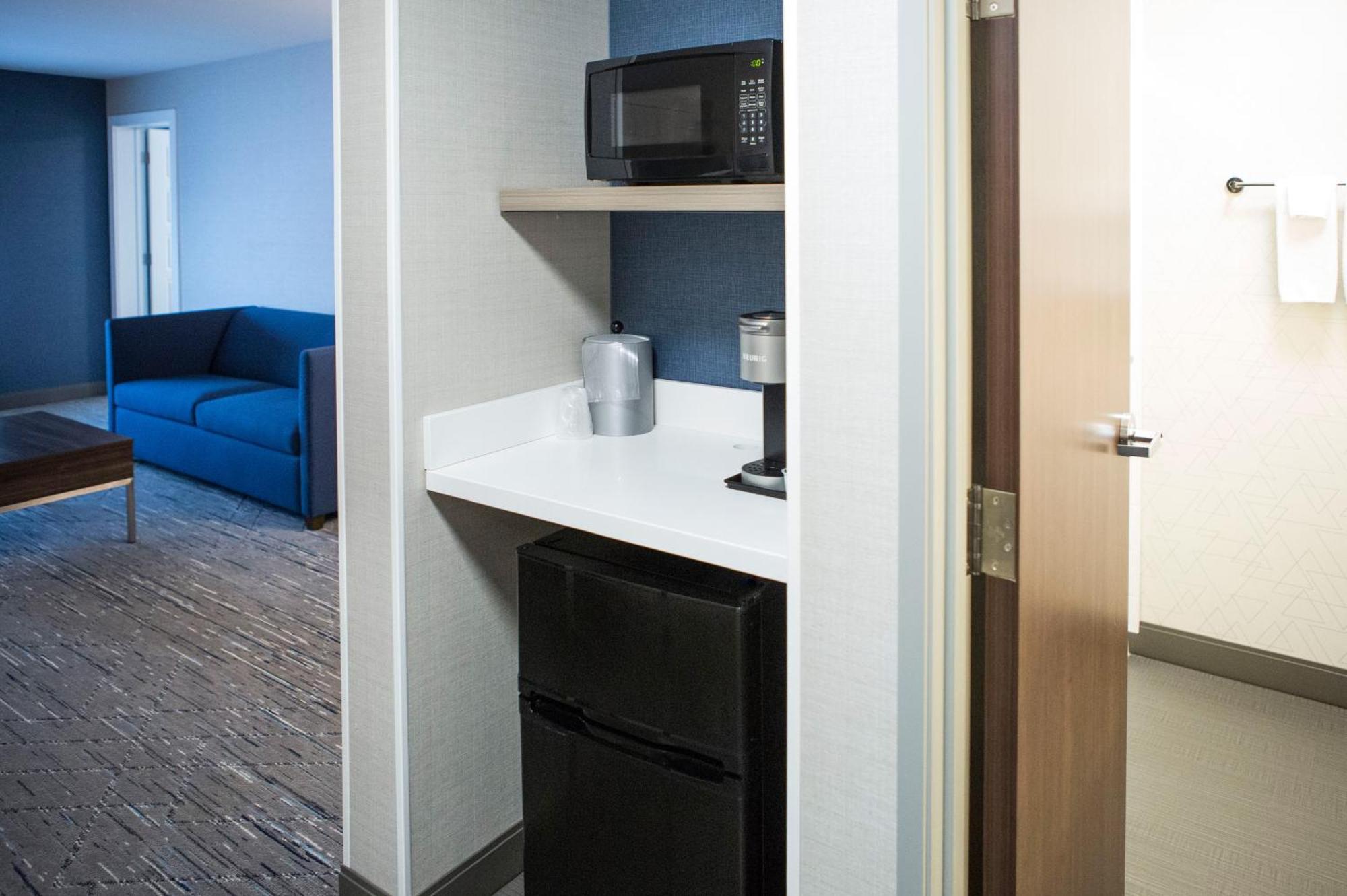 Holiday Inn Express & Suites Prince Albert - South By Ihg Exterior foto